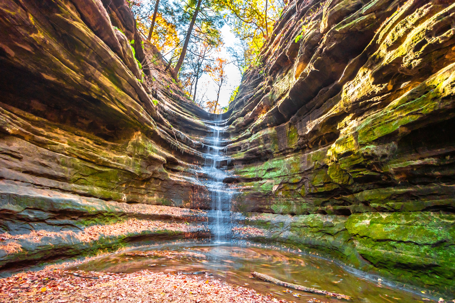 starved rock state park illinois waterfalls